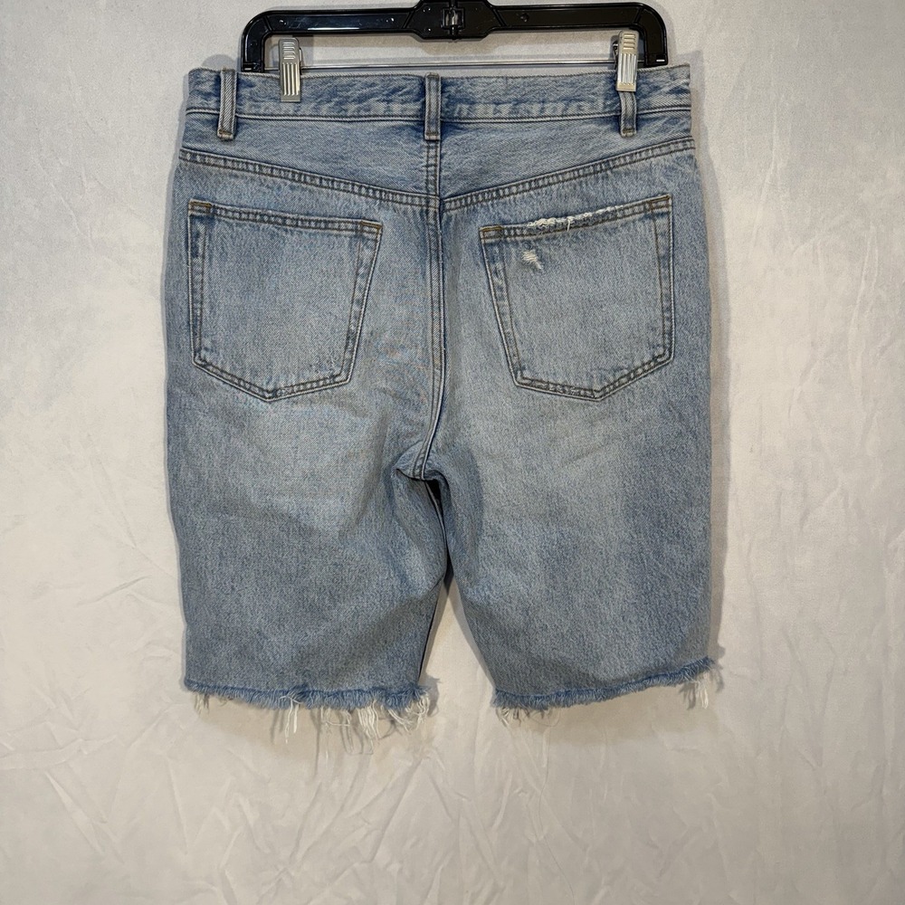We The Free Button Fly Blue Jean Shorts Button Fly Womens 30 Bermuda Distressed - Picture 2 of 10